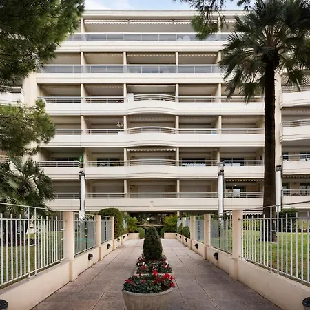 Croisette3bedroomterrasse * קאן